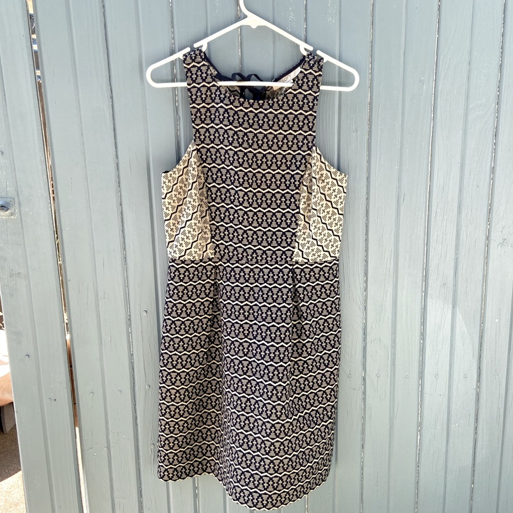 LOFT- Navy/tan patterned dress